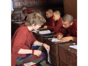 english teachers needed in asia