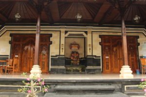 traditional bali villa