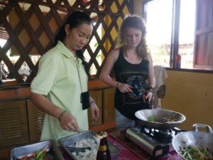 Thai cooking classes for the volunteers