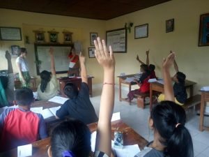 bali voluneering with ivi