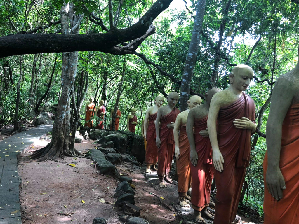 monks in Sri Lanka
