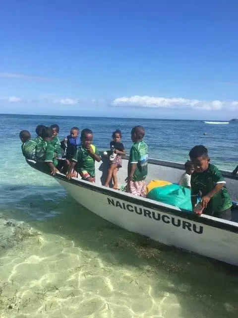 volunteer-in-Fiji-3-e1571978086943