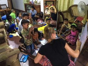 Kandy teaching project with IVI volunteers