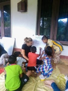 Kandy teaching project with involvement volunteers international