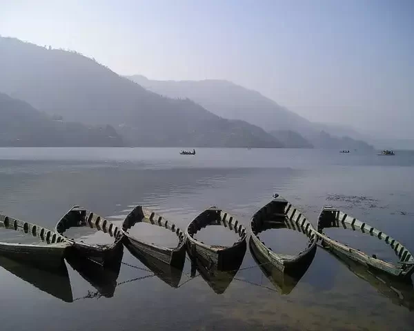 pokhara-lake