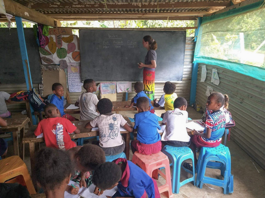 Jasmin Pickett- Vanuatu teaching