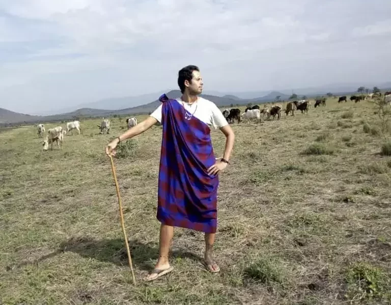 Maasai-tradional-outfit
