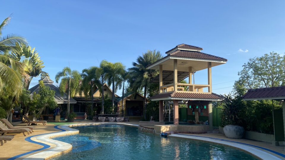 Sunshine House pool