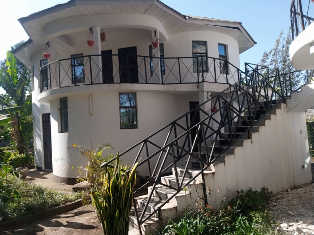 Arusha accommodation outisde