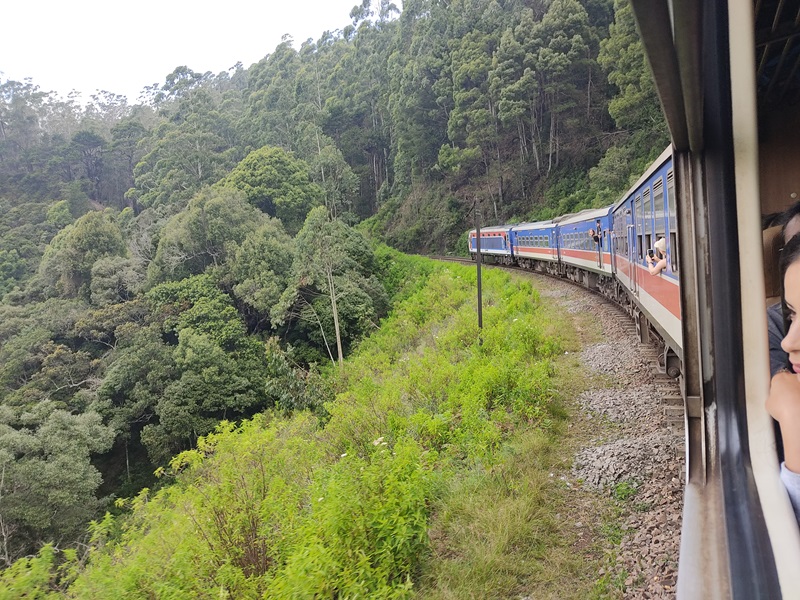 train sri lanka