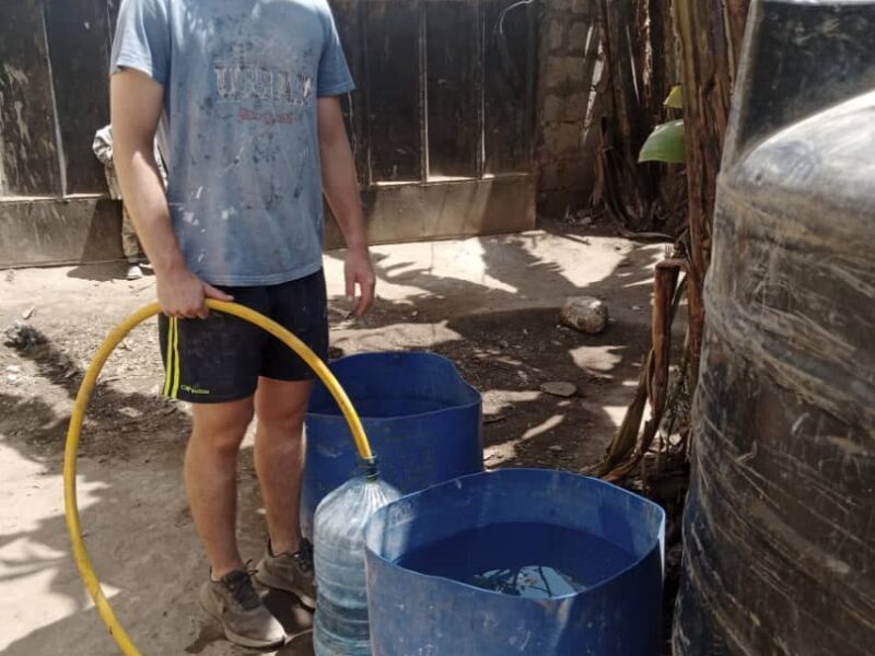 filling water tank