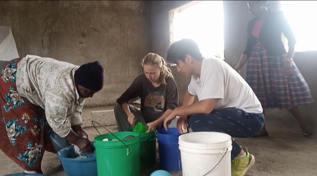 washing pots