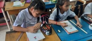 kids writing