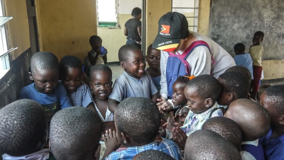 _Students and participant playing drums on the table