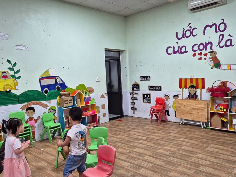 kids playing