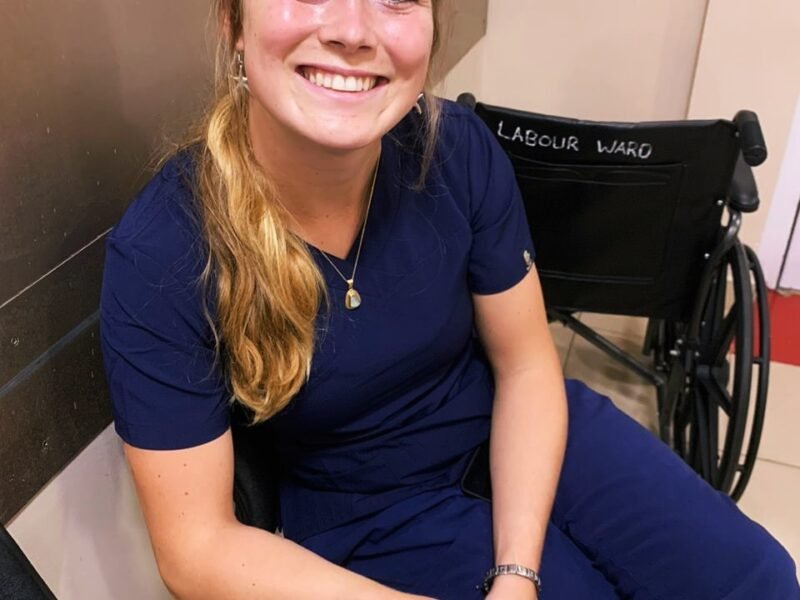 midwife volunteer