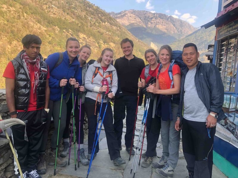 Participant trekking grop
