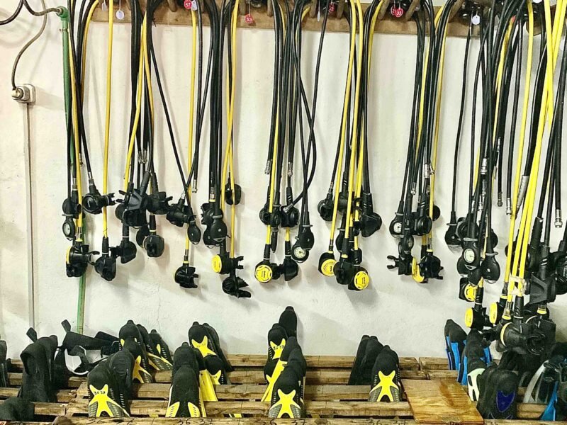 Diving Gears & Equipments