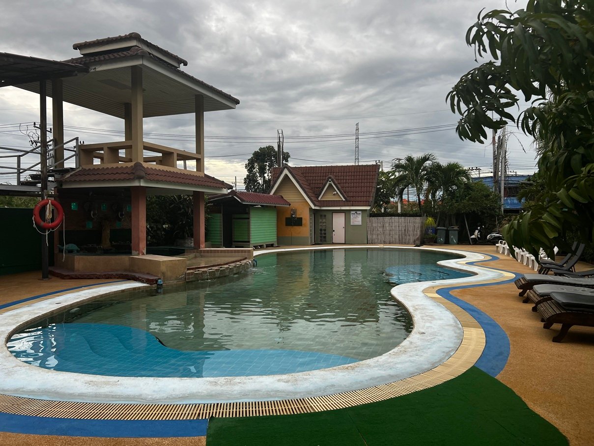 pool