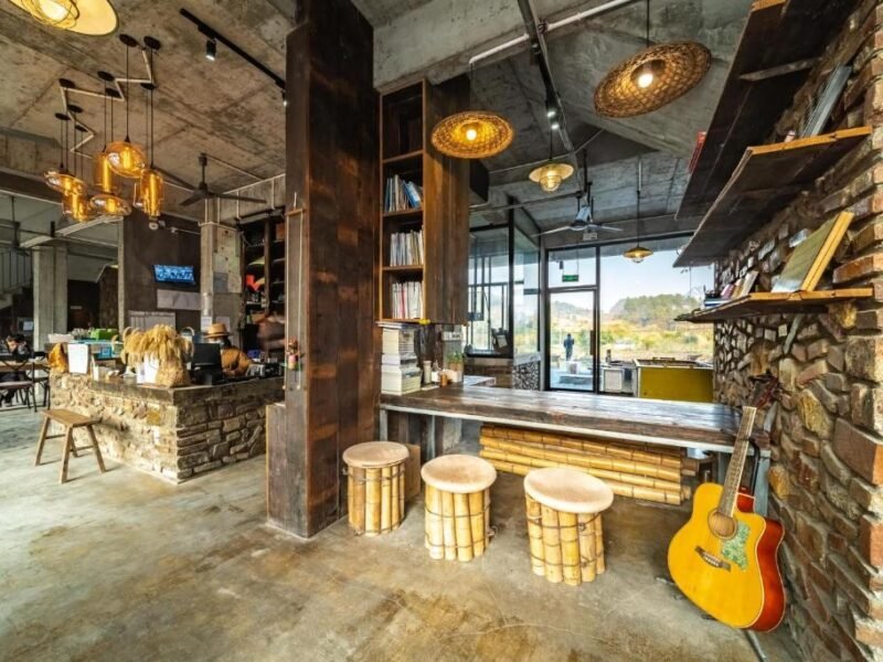 Sudder Street Hostel