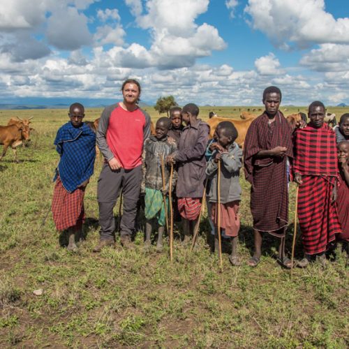 _Group photo with Maasai people (7)