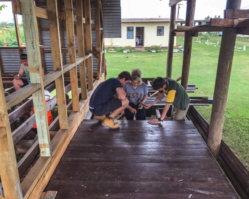 IVI Volunteers on building project Fiji