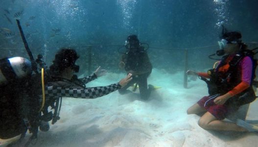 scuba diving borneo
