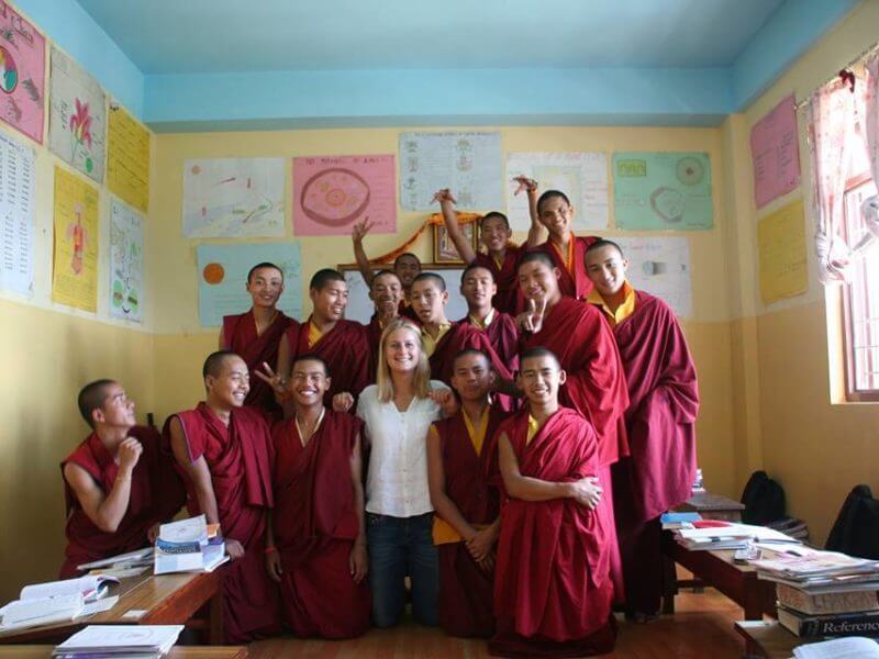 experience new cultures buddhism volunteering